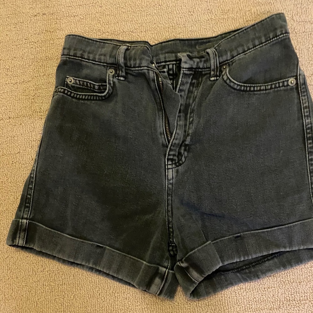 Gap high rise shorts
